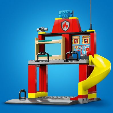 LEGO 60375 CITY Remiza strażacka i wóz strażack