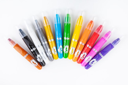 COLORINO KREDKI ŚWIECOWE ŻELOWE WYKRĘCANE W SZTYF. MICKEY 89946PTR